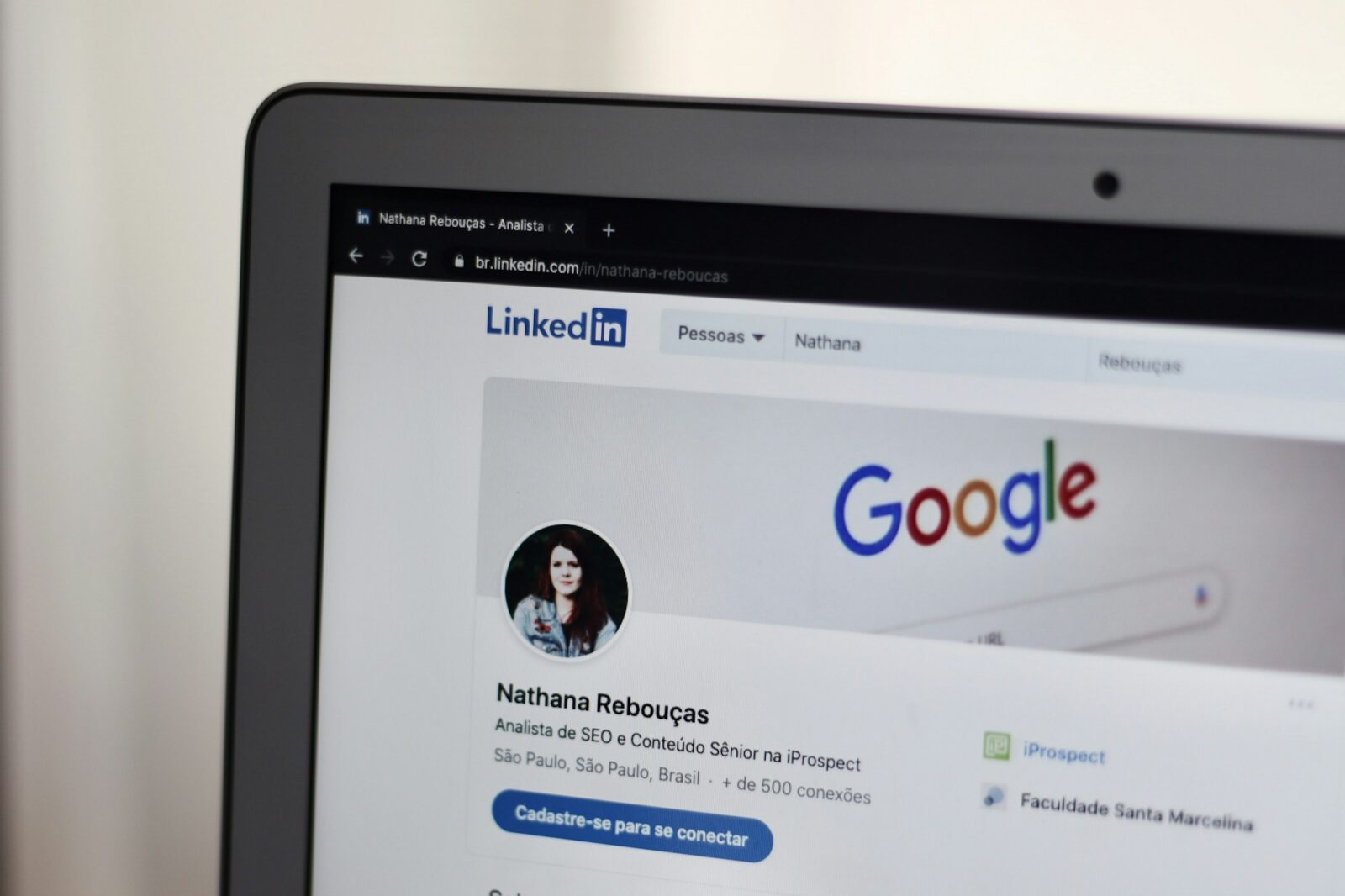 Cara Mengatur Profil LinkedIn yang Menarik