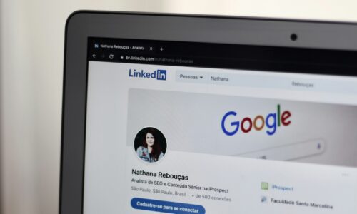 Cara Mengatur Profil LinkedIn yang Menarik